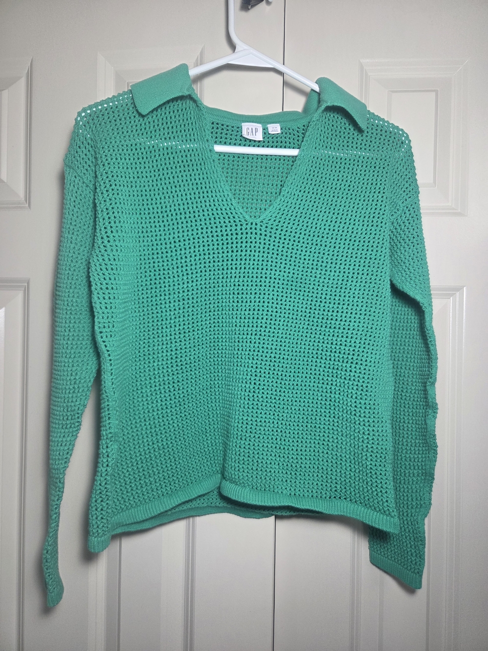 GAP Women's Turquoise Open-Knit V-Neck Sweater